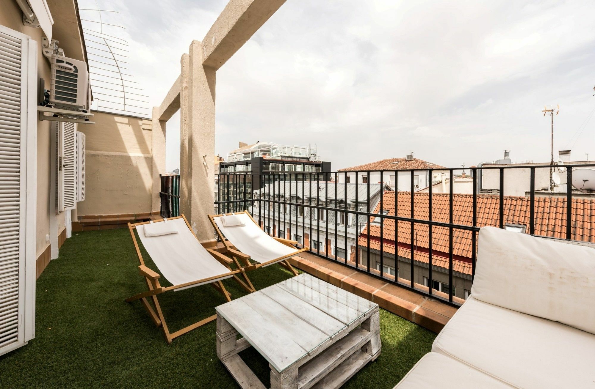 Gran Via Terrace City Center Madrid Extérieur photo